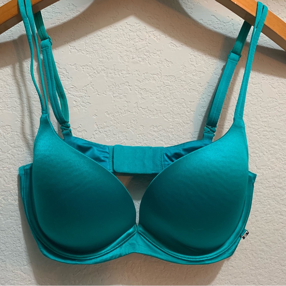 Victoria’s Secret Very Sexy Bra